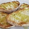 Chili con carne met knoflookbrood